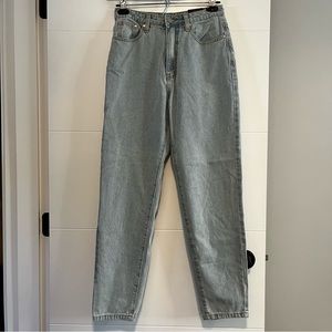 Missguided | NWT Riot High Rise Mom Jeans